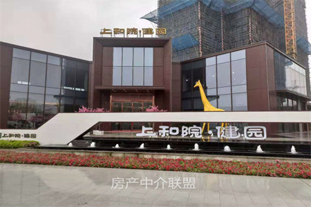 佛山小学花千树电梯3室证满两年